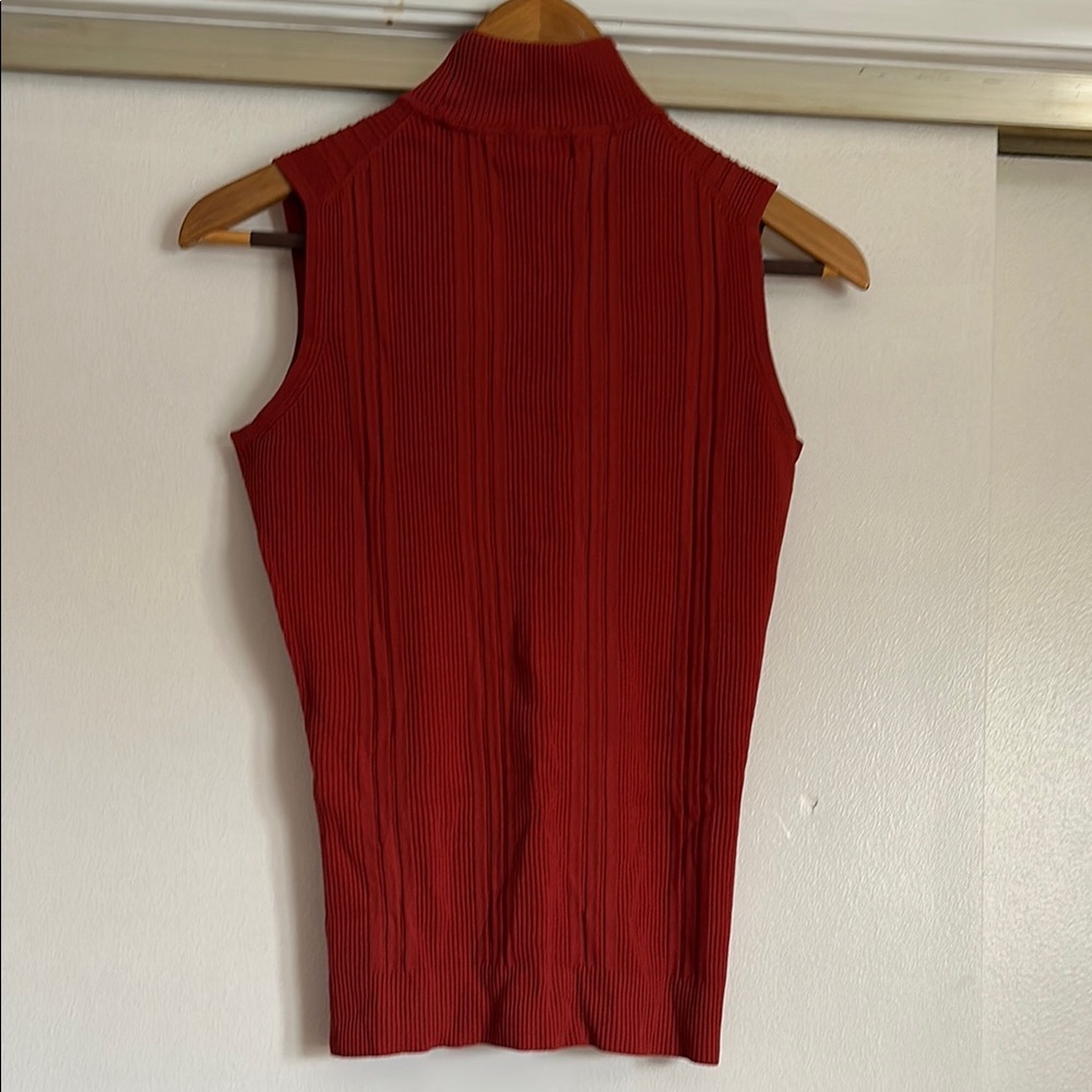 Sleeveless Ribbed Top - Picture 3 of 3